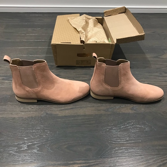 Urban Outfitters Suede Chelsea Boots - Picture 5 of 6